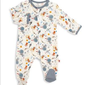 Magnetic me newborn Astro pup footie